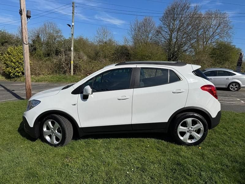Second-hand Vauxhall Mokka 140 CP (102 kW) 2013 Alb SUV