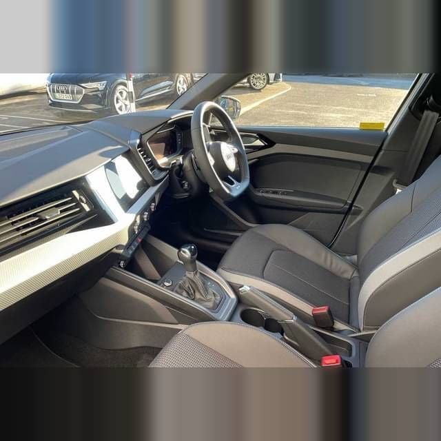 Image 2/4