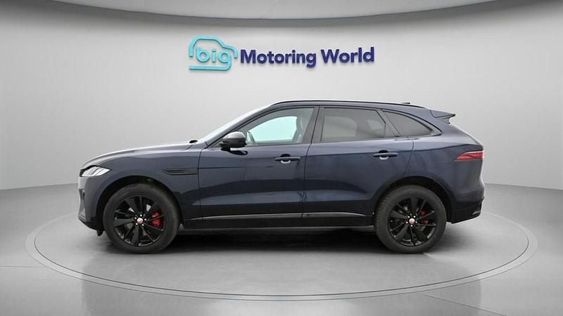 Used Jaguar F-Pace R-Dynamic 204 HP (150 kW) 2023 Blue SUV