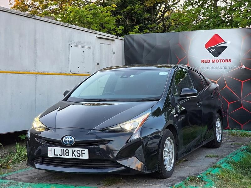 Usado Toyota Prius 70 CV (51 kW) 2022 Negro Utilitario