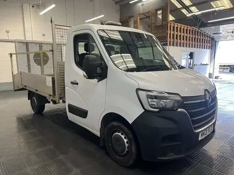 Used Renault Master Business 135 HP (99 kW) 2021 White MPV