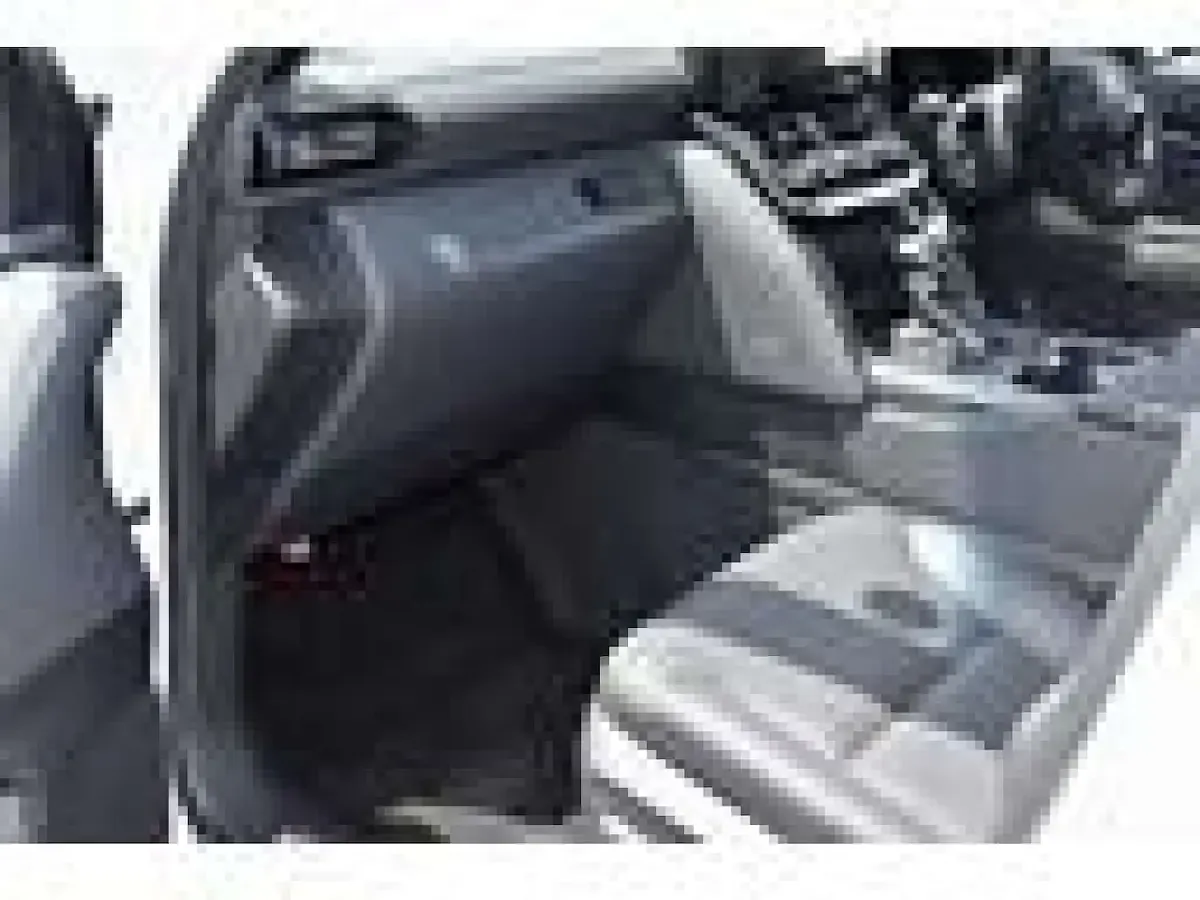 Used Toyota Land Cruiser Sport 309 HP (227 kW) 2025 White SUV