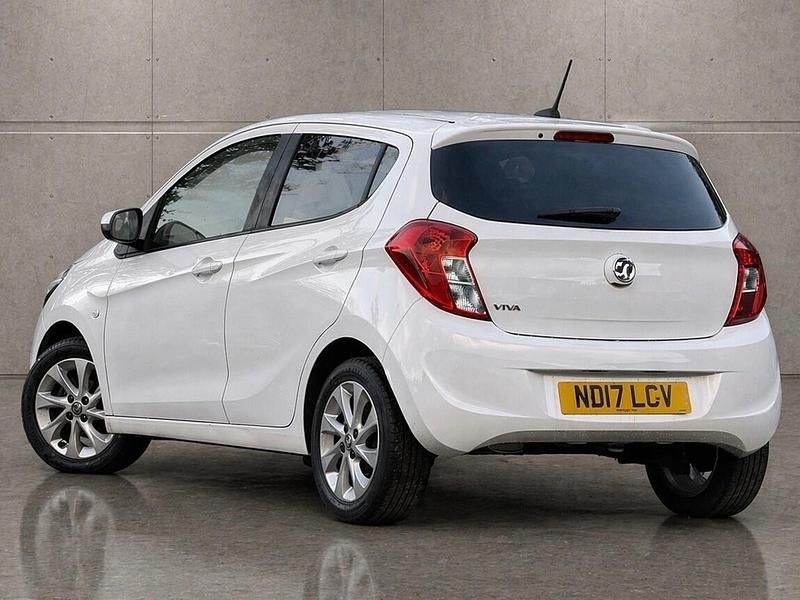 Second-hand Vauxhall Viva 75 CP (55 kW) 2017 Alb Hatchback