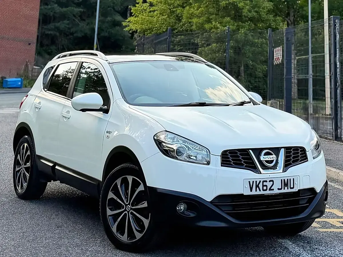 Used Nissan Qashqai N-TEC 110 HP (80 kW) 2012 White SUV