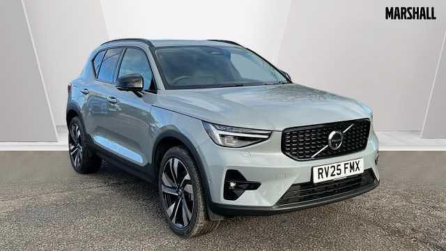 Used 2025 Volvo XC40 Ultra SUV | £32,480 (A bit pricey) - Image 1/3