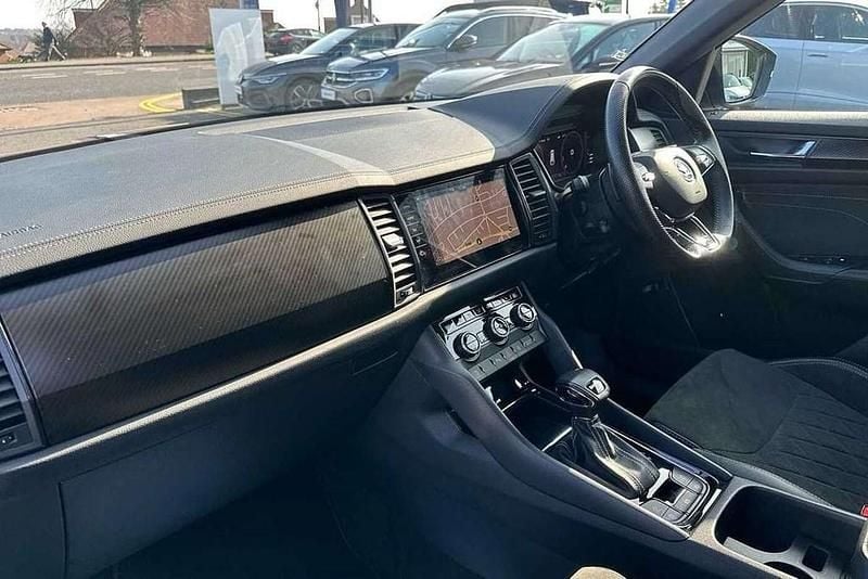Used Skoda Kodiaq SportLine 196 HP (144 kW) 2023 Black magic pearl effect SUV