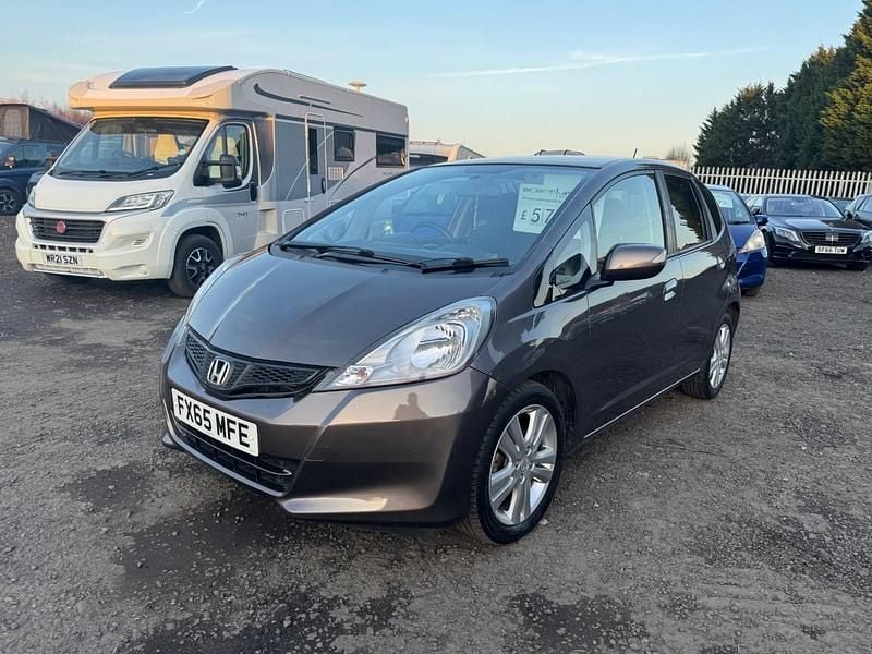 Used Honda Jazz ES 2015 Brown Hatchback