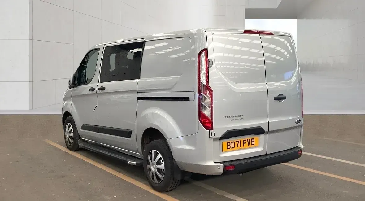 Used Ford Transit Custom Trend 105 HP (77 kW) 2022 Silver Van