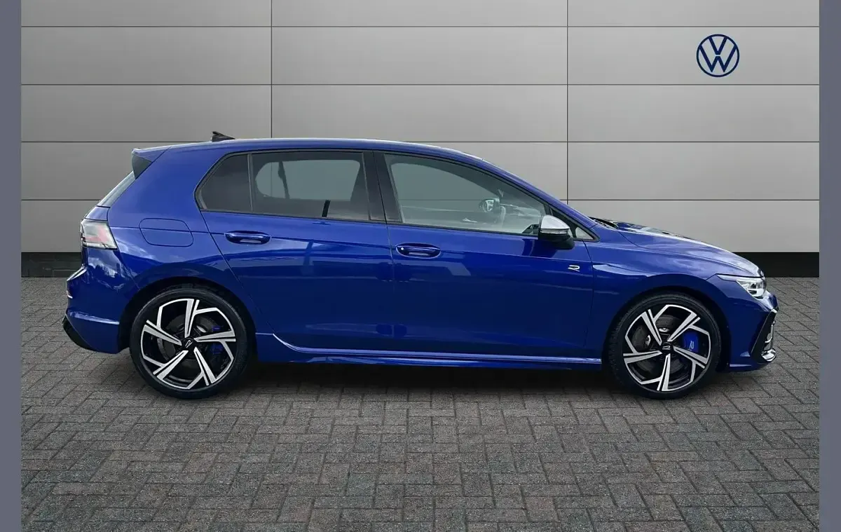 Used VW Golf VIII R 333 HP (244 kW) 2025 Blue Hatchback