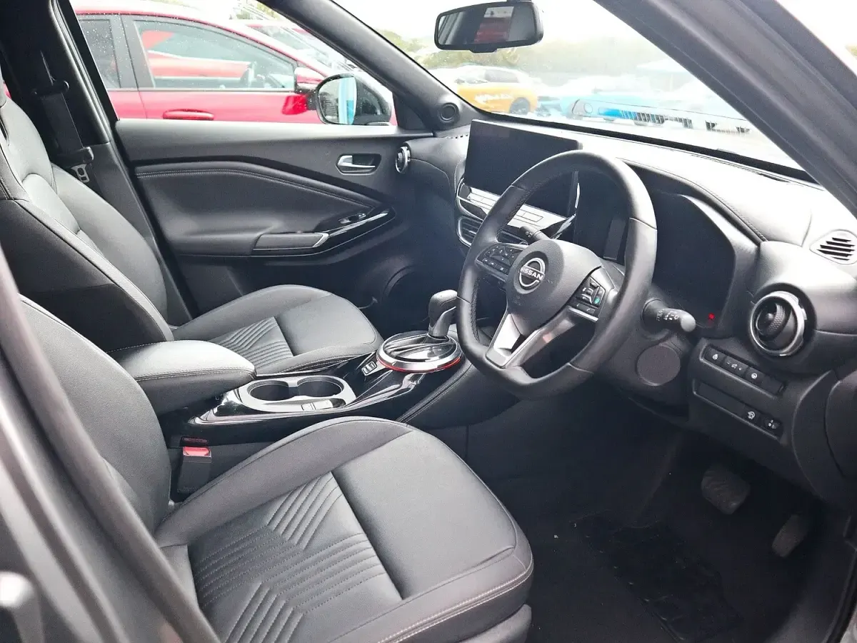 Used Nissan Juke Tekna 114 HP (83 kW) 2026 Grey SUV