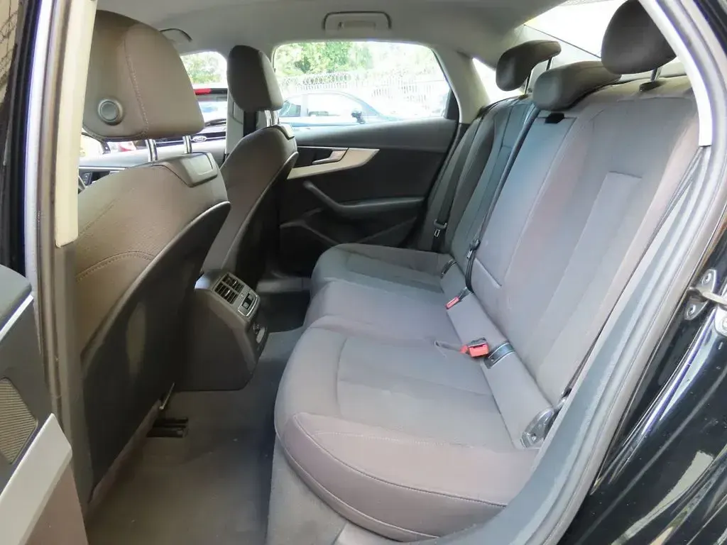 Used Audi A4 Sport 150 HP (110 kW) 2016 Black Sedan
