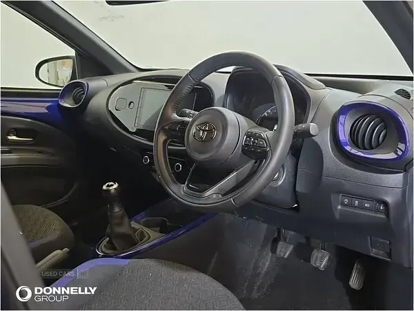 Used Toyota Aygo X 72 HP (52 kW) 2025 Blue SUV