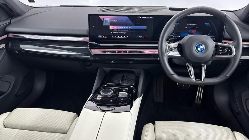 Used BMW i5 M Sport 250 kW (340 HP) 2025 Black Sedan