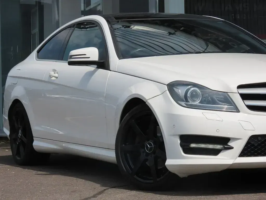 Used Mercedes C220 Sport Edition 2014 White Coupe