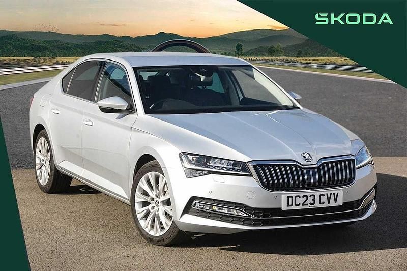 Used Skoda Superb SE L 160 HP (117 kW) 2023 Brilliant silver metallic Hatchback