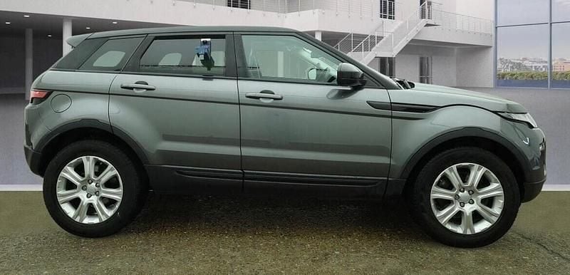 Used Land Rover Range Rover evoque SE 2017 Grey Estate