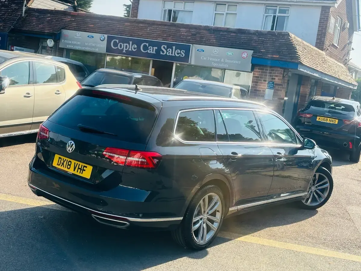 Used VW Passat GTE 218 HP (160 kW) 2018 Grey Estate