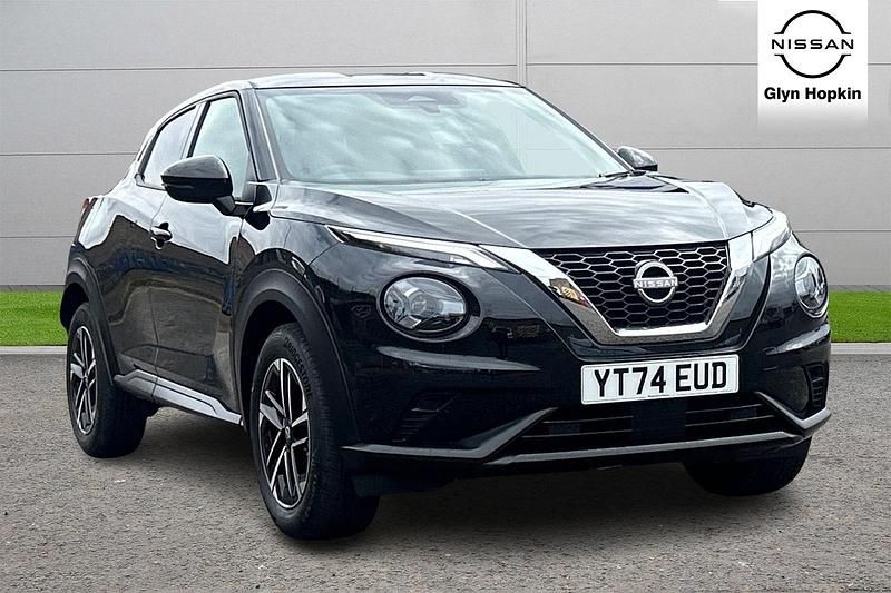 Black Used 2024 Nissan Juke N-Connecta SUV | £18,179 (Fair price) - Image 1/4