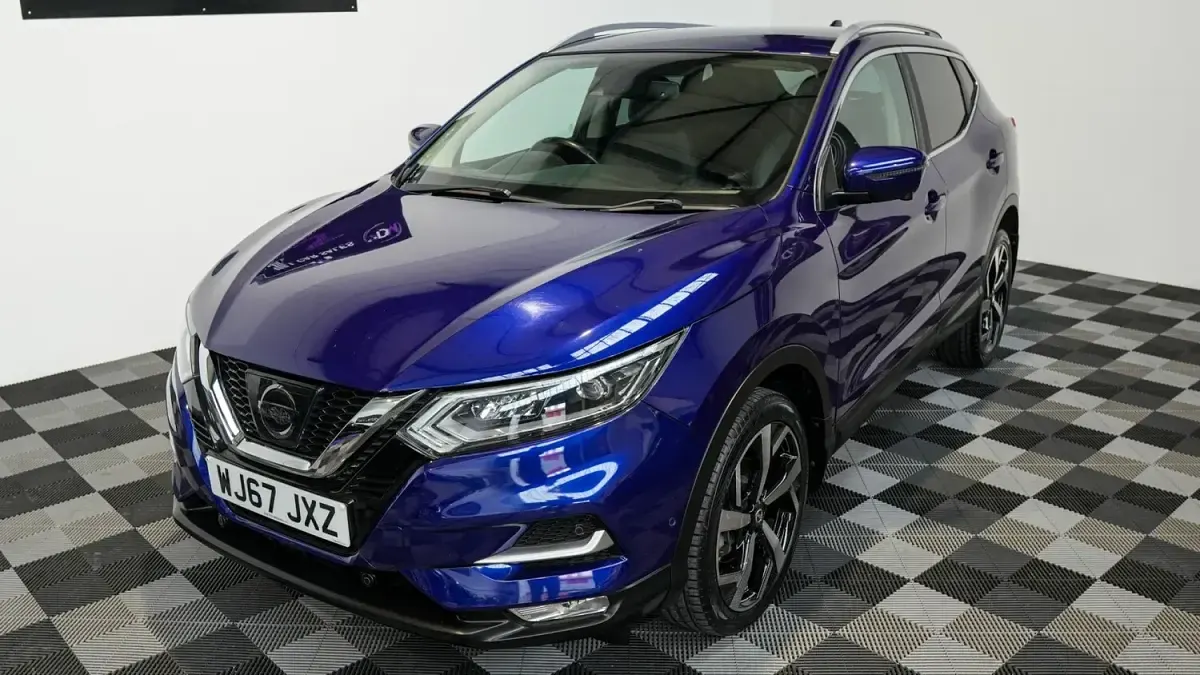 Used Nissan Qashqai Tekna 2017 Blue SUV