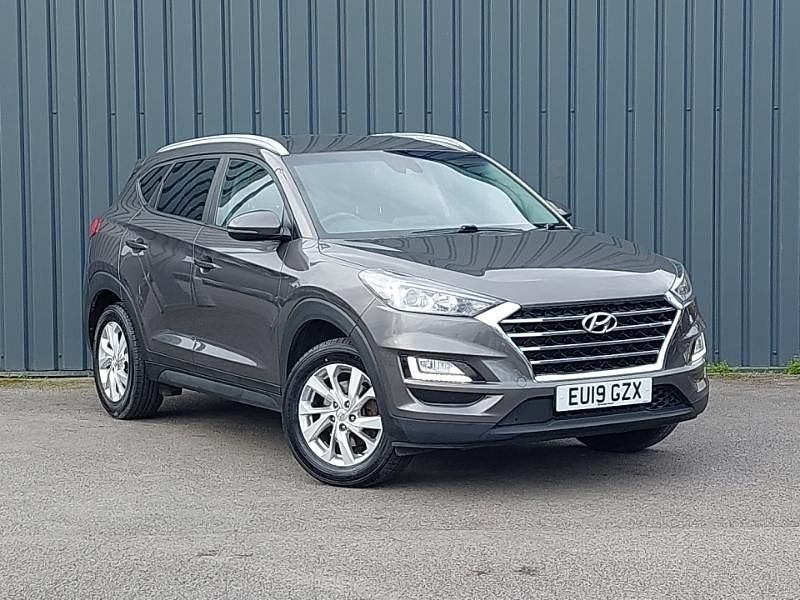 Used Hyundai Tucson SE 132 HP (97 kW) 2019 Grey SUV