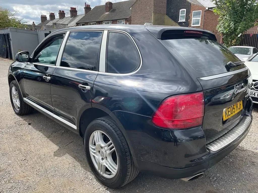 Begagnad Porsche Cayenne 2005 Svart SUV