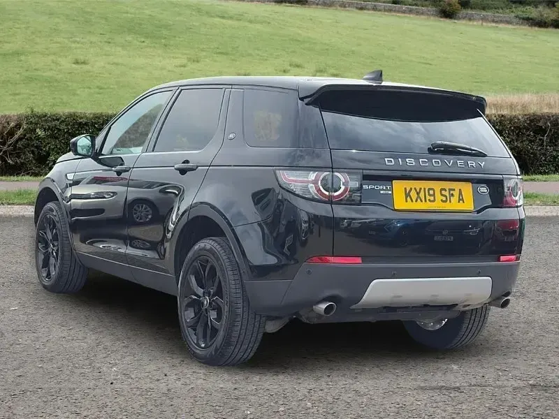 Used Land Rover Discovery 5 HSE 180 HP (132 kW) 2019 Black SUV