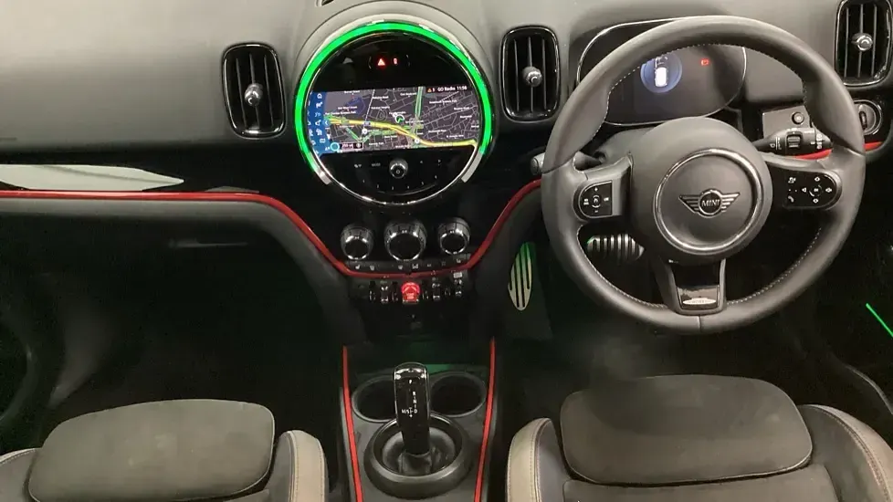 Used Mini Cooper Countryman Sport 134 HP (98 kW) 2023 Green SUV