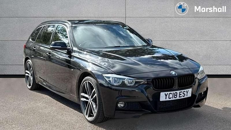 Black sapphire Used 2018 BMW 320 M Sport Estate | £13,200 (Fair price) - Image 1/4