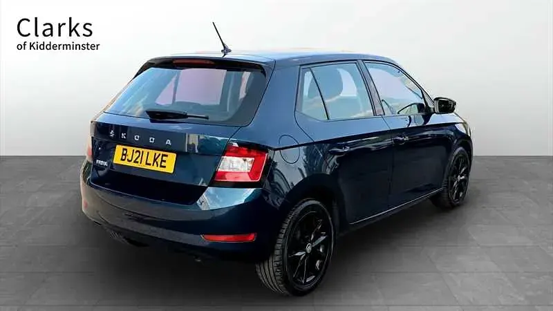 Used Skoda Fabia Colour Edition 95 HP (69 kW) 2021 Blue Hatchback