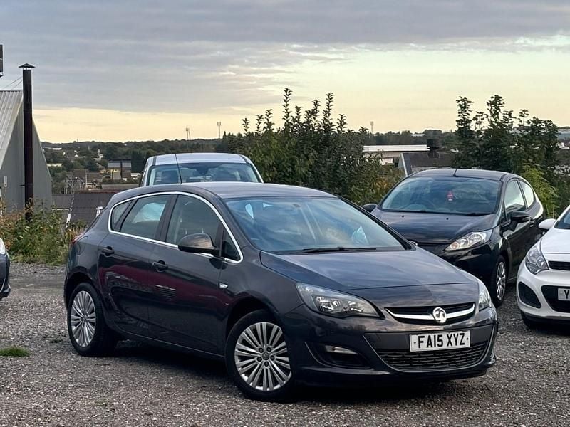 Grey Used 2015 Vauxhall Astra Excite Hatchback | £2,195 (Super price) - Image 1/4