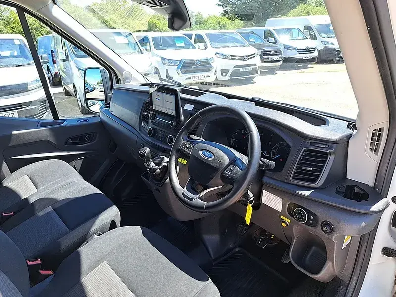 Used Ford Transit 130 HP (95 kW) 2021 White Van