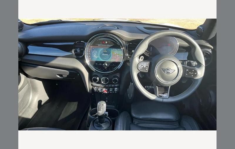 Used Mini John Cooper Works Hatch 231 HP (169 kW) 2023 White Hatchback