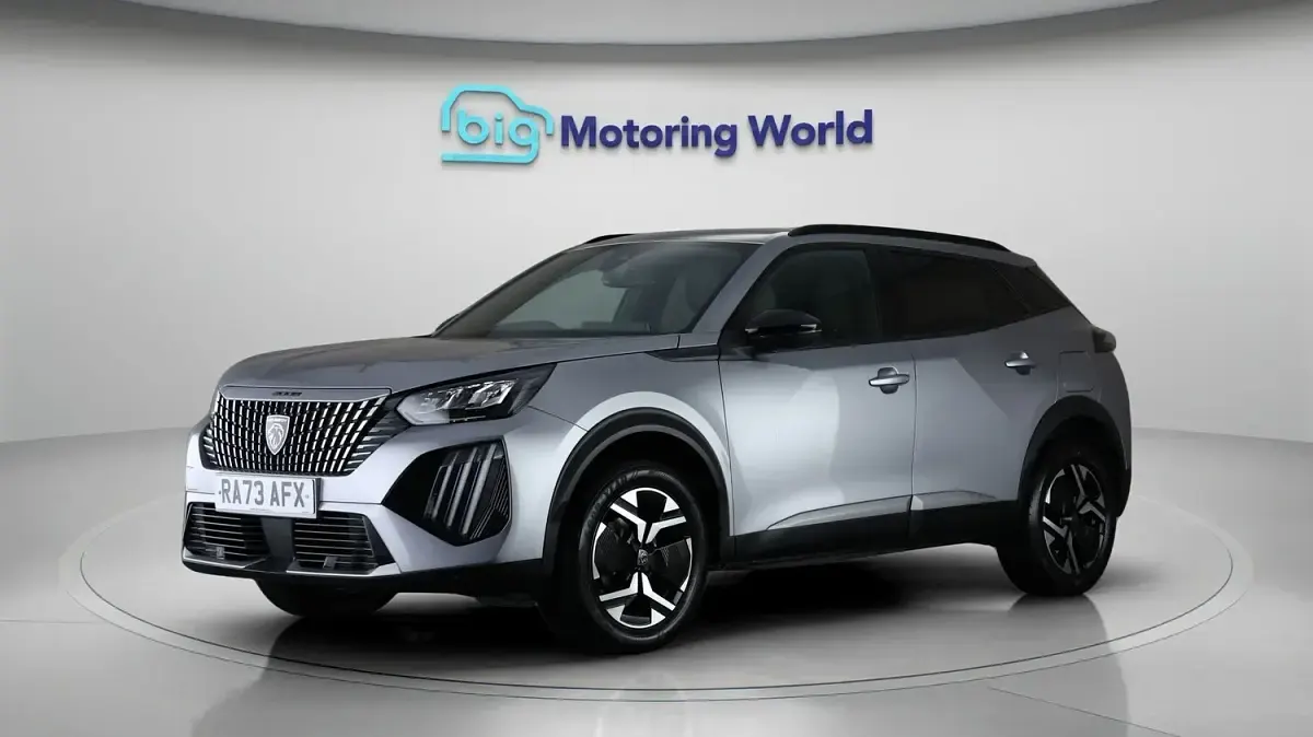 Used Peugeot 2008 Allure 130 HP (95 kW) 2023 Grey SUV