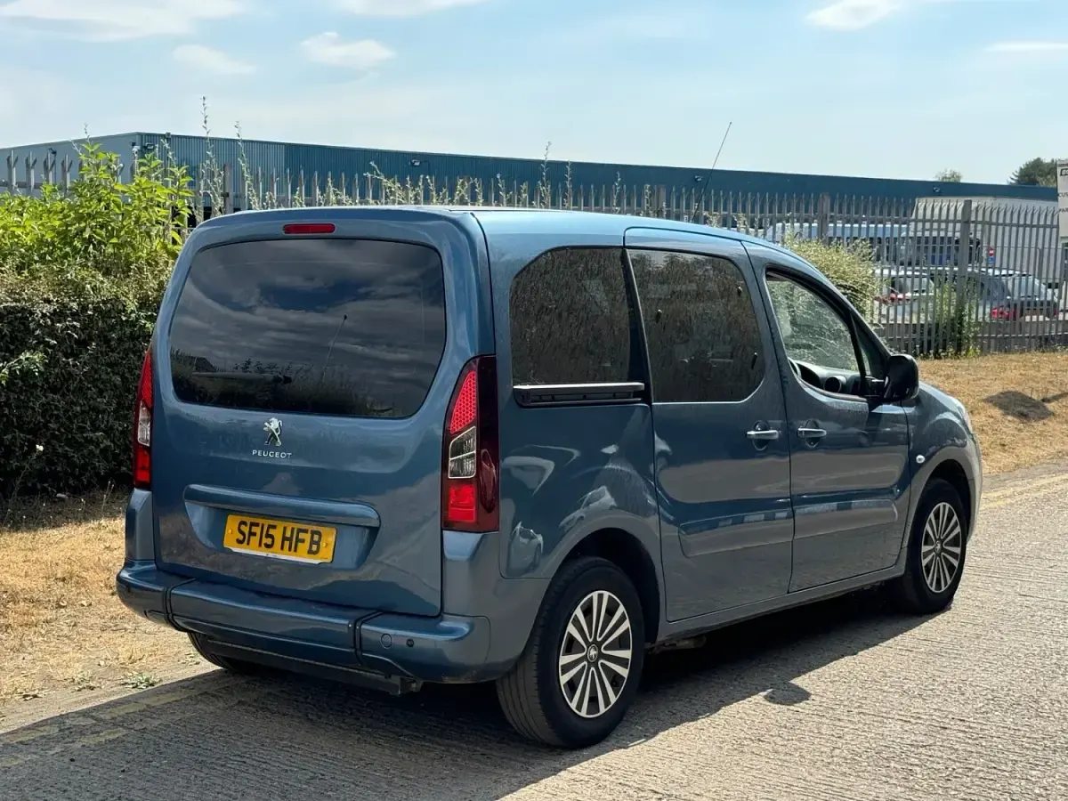 Used Peugeot TePee S 2015 Blue MPV