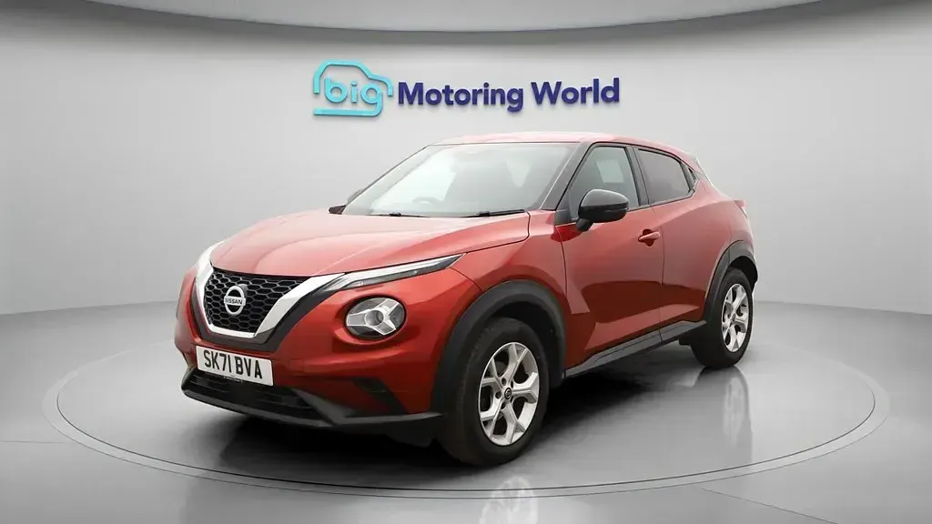Second-hand Nissan Juke N-Connecta 114 CP (83 kW) 2021 Roșu SUV
