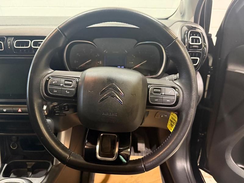 Used Citroën C3 Aircross Feel 108 HP (79 kW) 2020 Black SUV