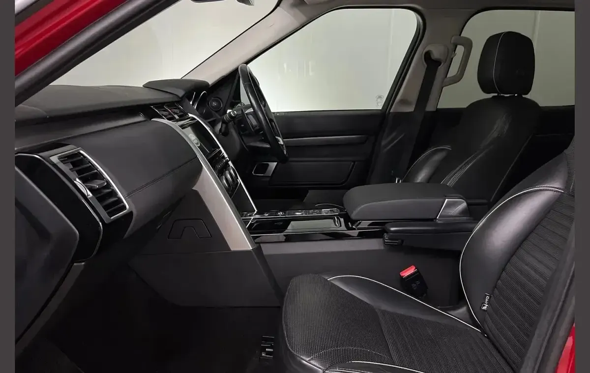 Used Land Rover Discovery HSE 237 HP (174 kW) 2017 Red SUV