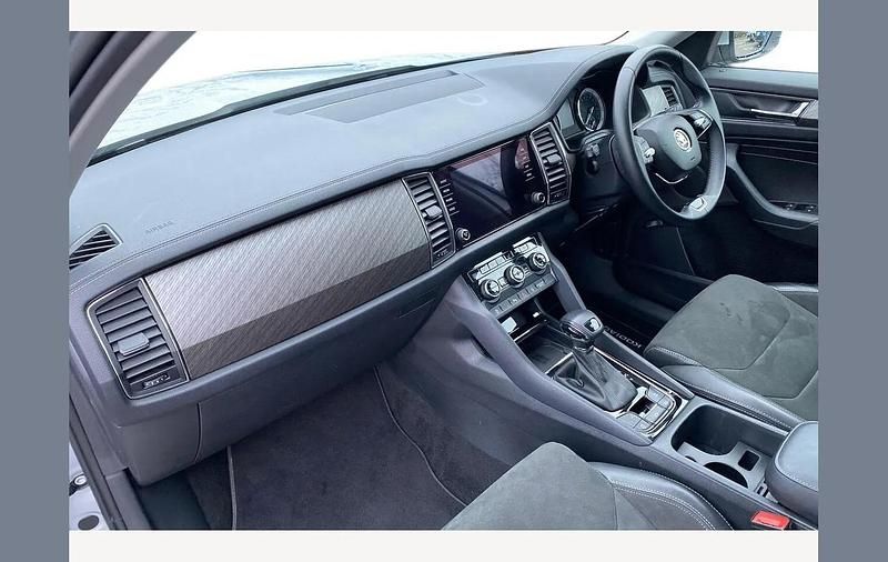 Used Skoda Kodiaq SE L 150 HP (110 kW) 2021 Brilliant silver SUV