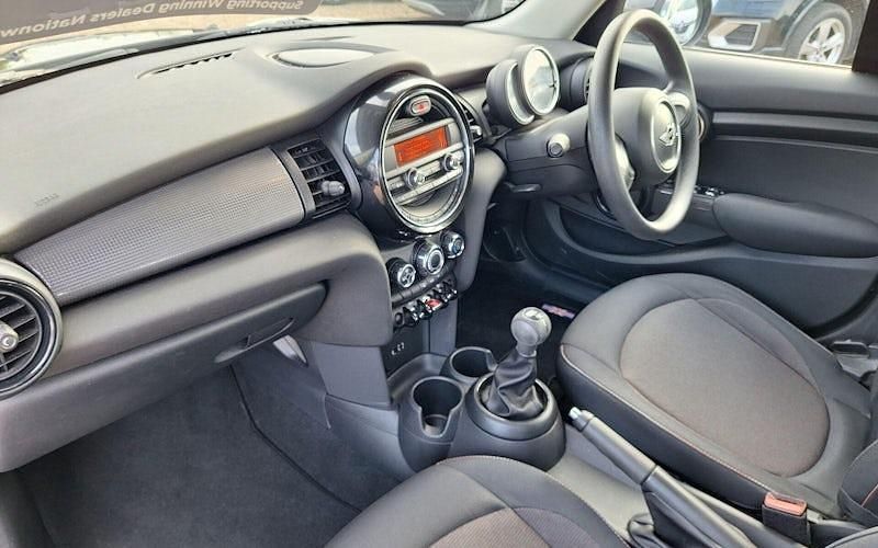 Used Mini Cooper Hatch 136 HP (100 kW) 2017 Hatchback