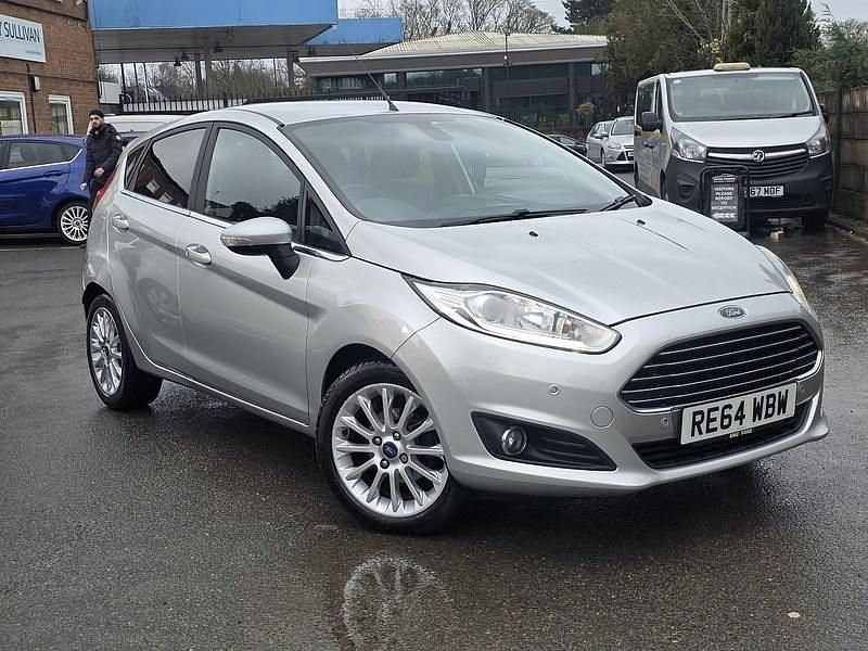 Used Ford Fiesta Titanium X 100 HP (73 kW) 2014 Silver Hatchback