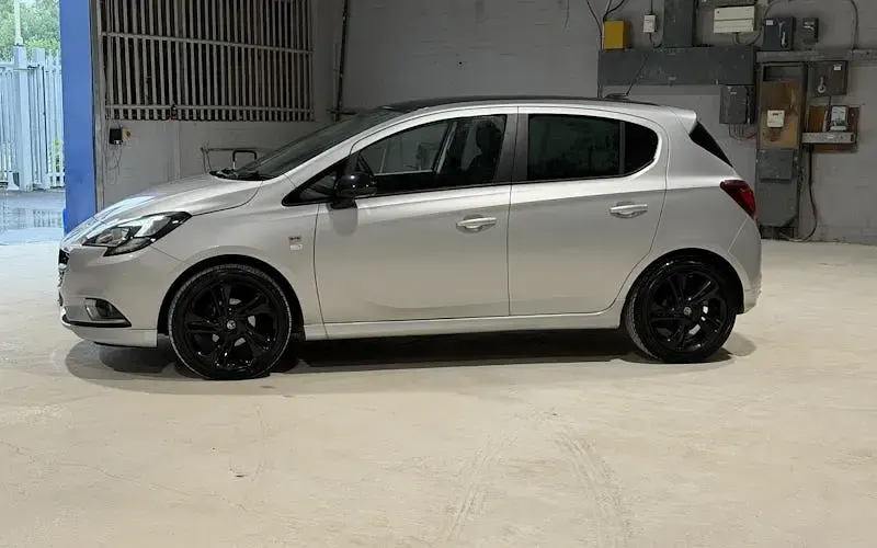 Used Vauxhall Corsa Edition 90 HP (66 kW) 2016 Silver Hatchback