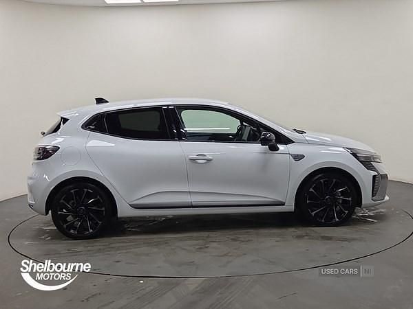 Used Renault Clio V Esprit Alpine 143 HP (105 kW) 2025 Solid  glacier white  Hatchback
