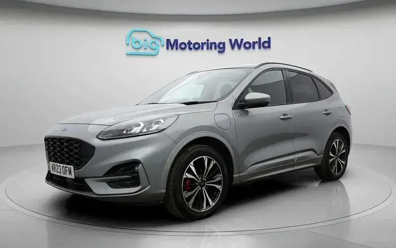 Used Ford Kuga ST-Line X 225 HP (165 kW) 2023 Silver SUV