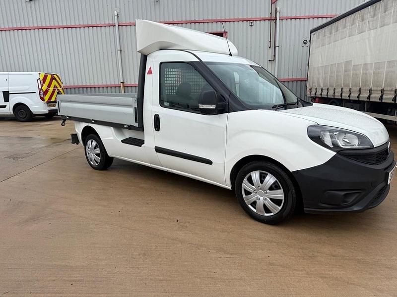 Used Fiat Doblò 2021 White MPV