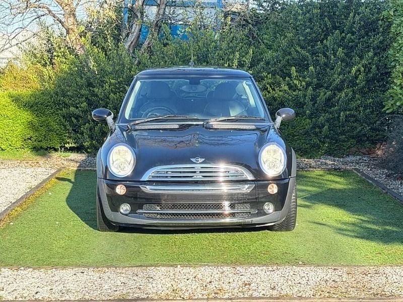 Used Mini Cooper Hatch 116 HP (85 kW) 2004 Black Hatchback