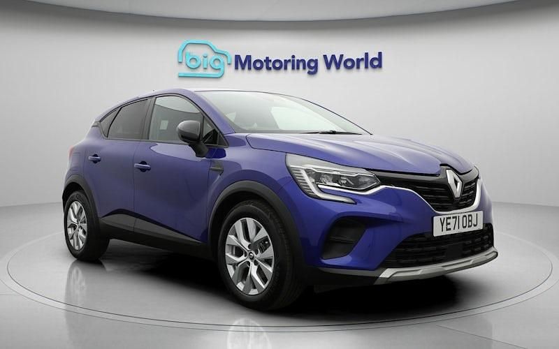 Used Renault Captur Iconic 91 HP (66 kW) 2021 Blue SUV