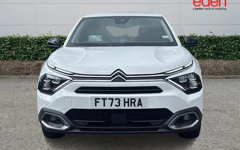 Used Citroën C4 PureTech 131 HP (96 kW) 2023 White SUV
