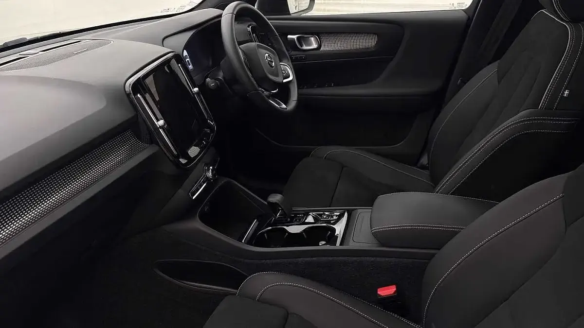 Used Volvo XC40 Ultimate 2023 Black SUV