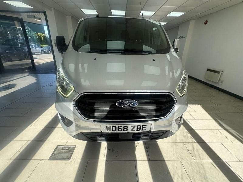 Begagnad Ford Transit Custom Limited 130 HK (95 kW) 2019 Silver Van