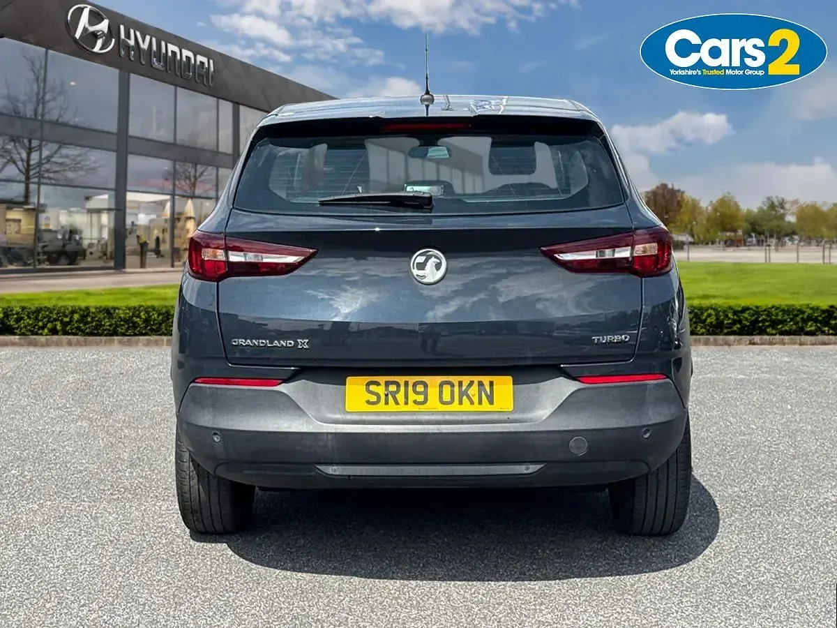 Used Vauxhall Grandland X 130 HP (95 kW) 2019 Grey SUV
